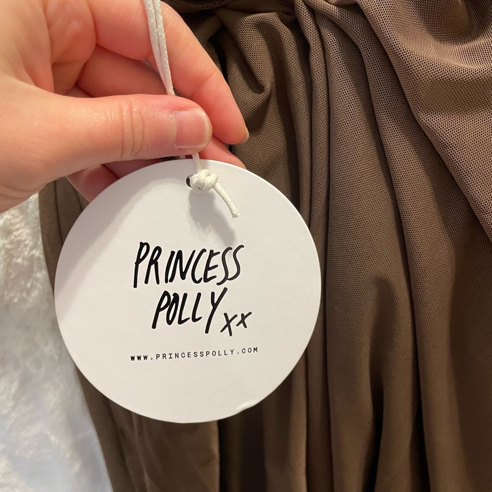 Princess Polly brown short dress, NWT, size 6 but runs small, open back
